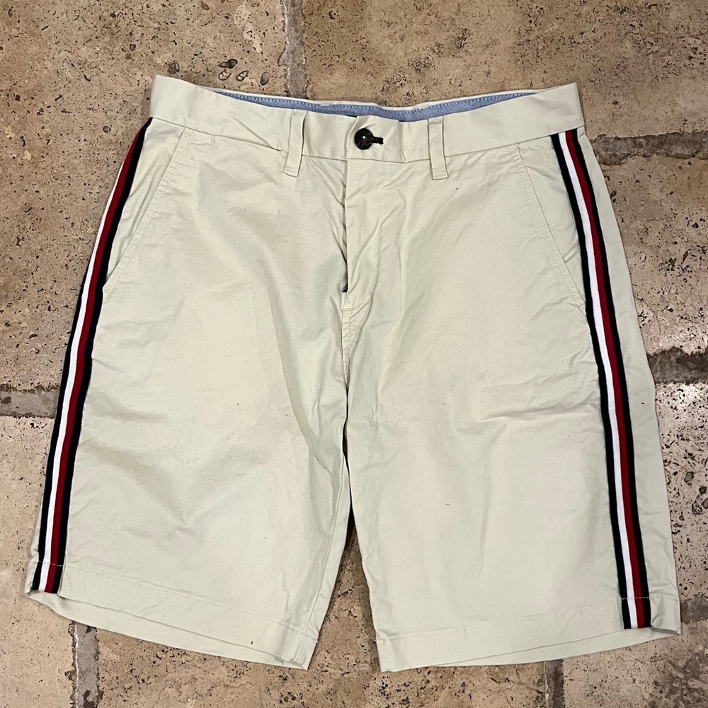 Tommy Hilfiger khaki shorts